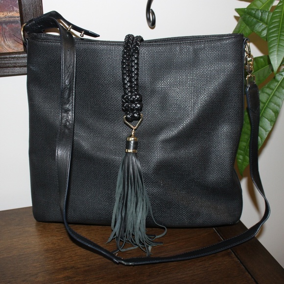 Stella & Dot Handbags - Stella & Dot, Black Shoulder bag